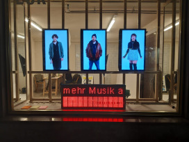 what do you see me | whatdoyouseeme  | Sadhyo Niederberger